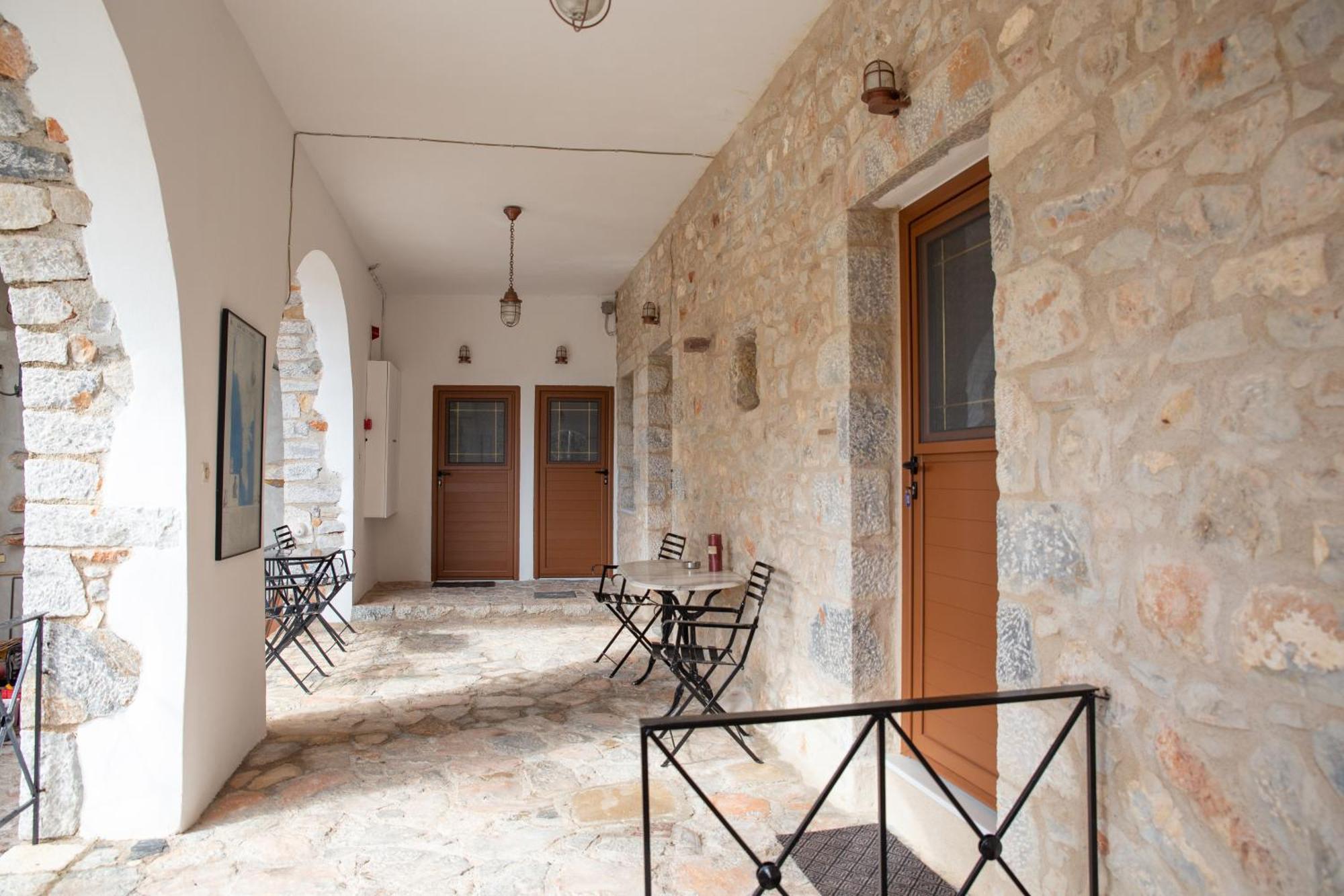 Traditional House Alepis In Areopolis Exteriér fotografie